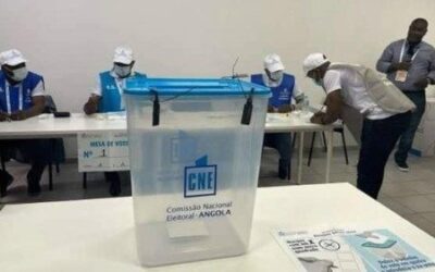 Sociedade civil pede esclarecimentos sobre contratos da Indra na CNE e episódio com Luaty Beirão marca visita