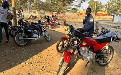 Motorizadas tornam-se “salva-vidas” no bairro Caboxa devido à falta de transportes